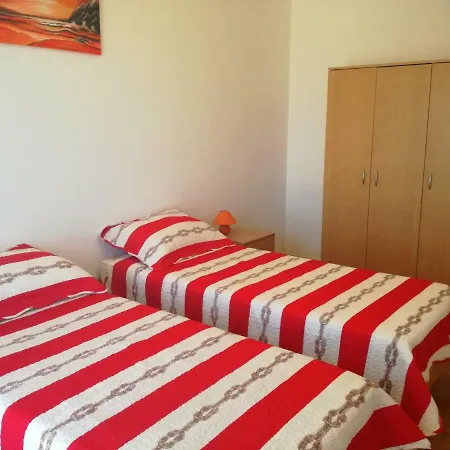 Apartman Tisno 迪斯诺